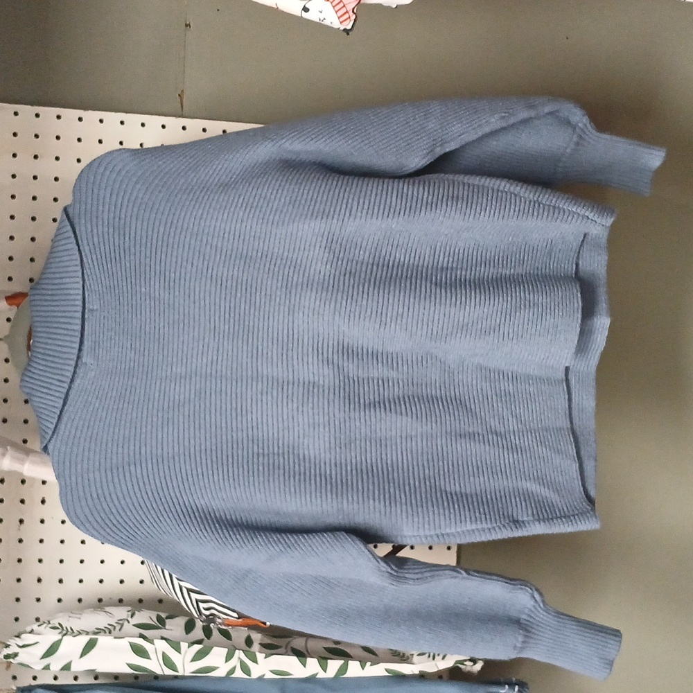 ZESICA  Blue VNeck Ribbed Sweater sz small - Picture 9 of 9